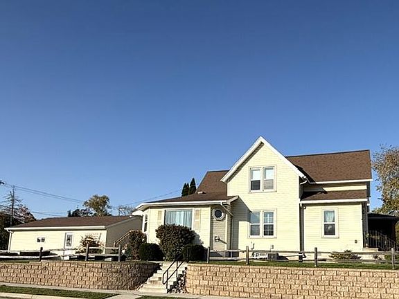 2nd image of 131 Reed STREET