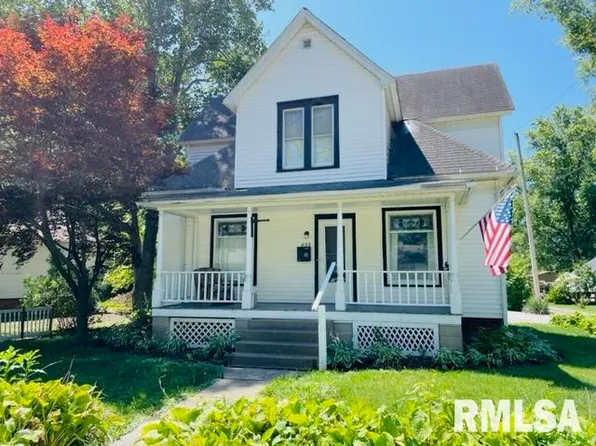 435 W McDonough St, Macomb, IL 61455