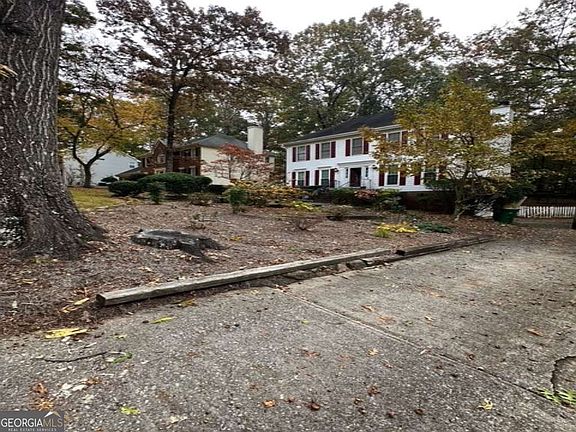 3rd image of 3480 Eastpines Way