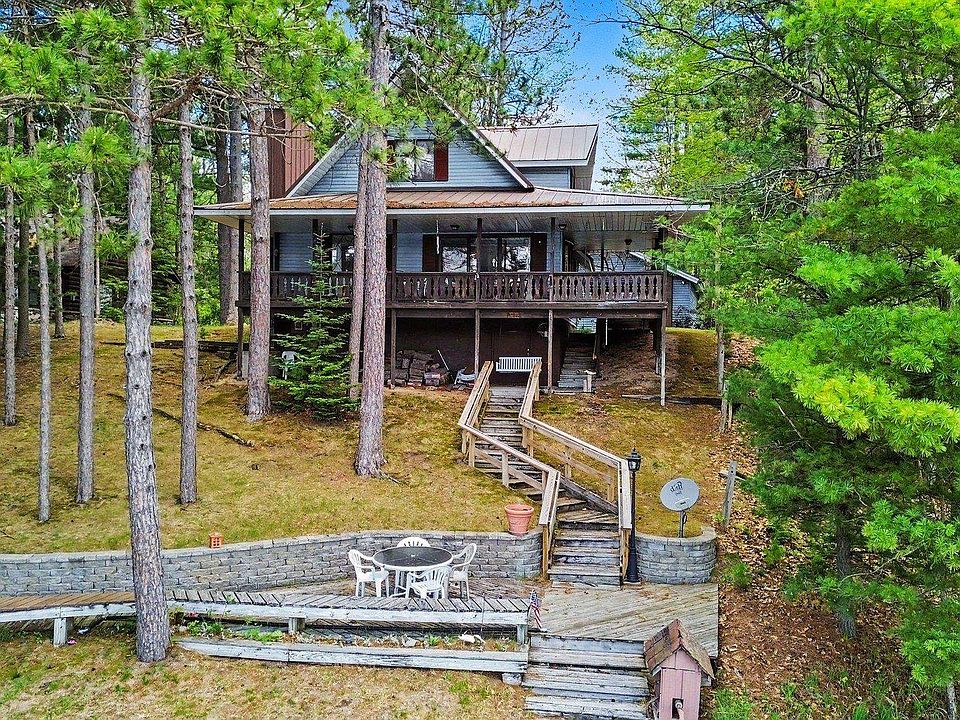 1st image of 1040 Forest Rd