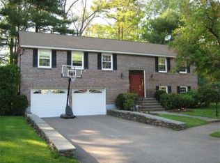 96 Canterbury Ln, Needham, MA 02492