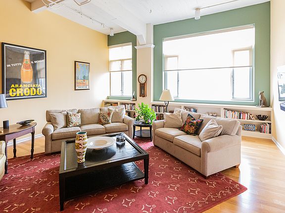 4th image of 400 Pike St Unit 520