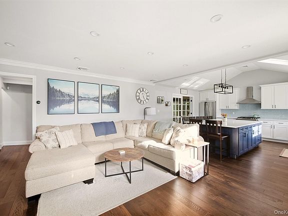 5th image of 188 S Strong Avenue
