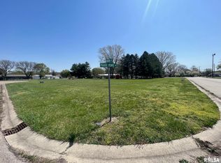 0 Prairie Pointe Dr, Elkhart, IL 62634