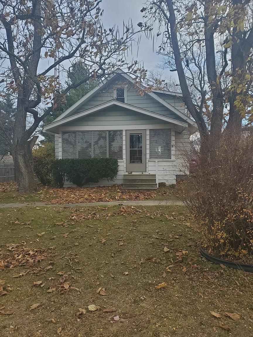4734 4th St photo 1