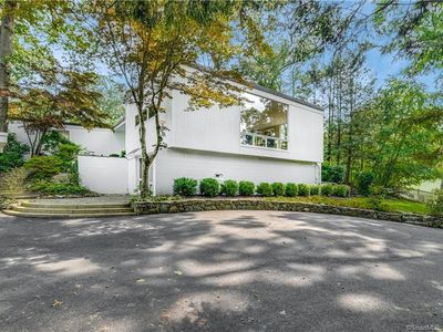 31 Chichester Rd, New Canaan, CT, 06840