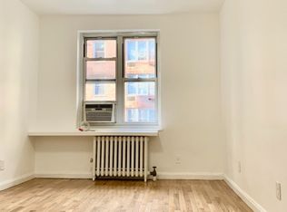 317 W 29th St APT 2A, New York, NY 10001