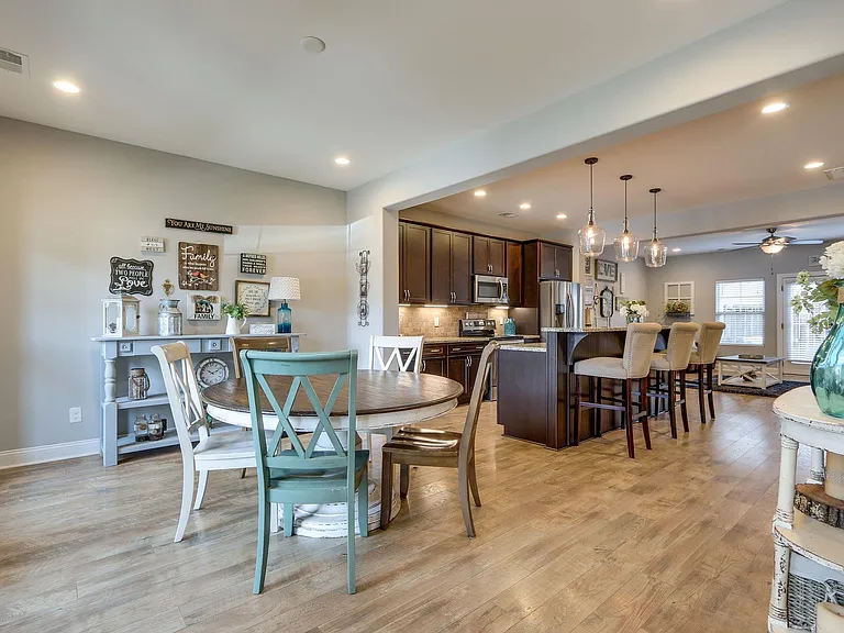 3125 Blue Sky Dr — Photo 6
