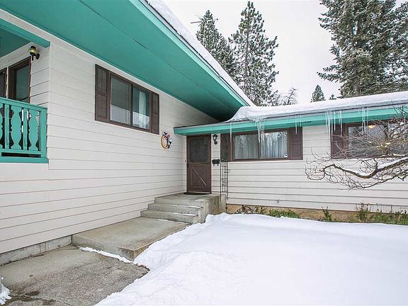 3rd image of 3828 E 15th Ave