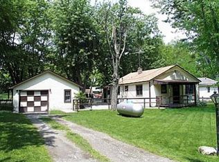 1410 Island Dr, Shelby, IN 46377
