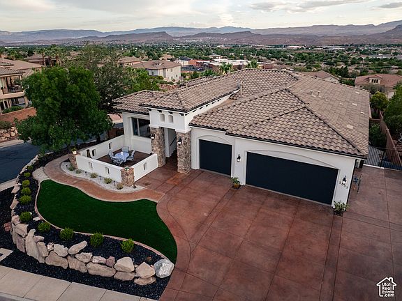 2nd image of 2093 N Lone Rock Dr
