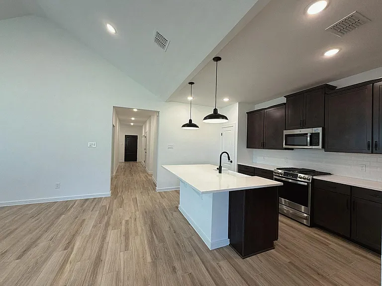 4723 Bay Vista Dr — Photo 14