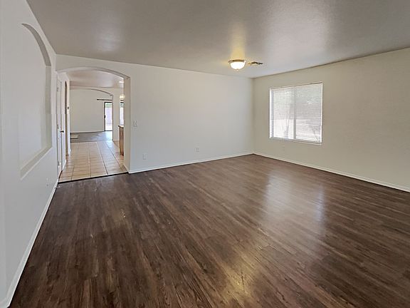 3rd image of 15843 W Marconi Ave