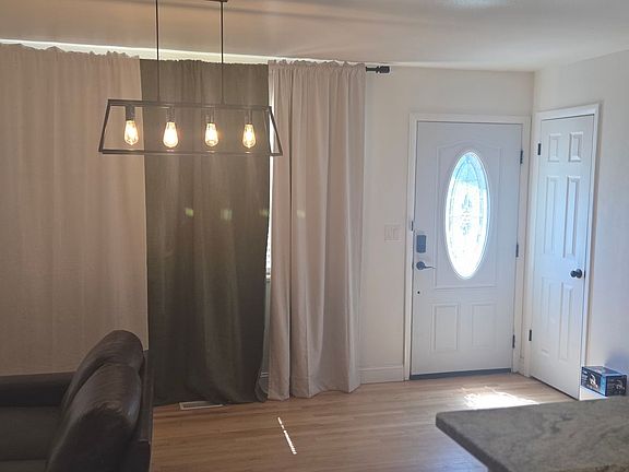 5th image of 2906 Cabrillo Cir