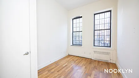 255 Jefferson Street, #1L