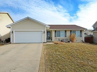 425 Ridgewood Blvd, Pleasant Hill, IA 50327