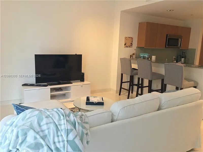 1060 Brickell Condo — Photo 4