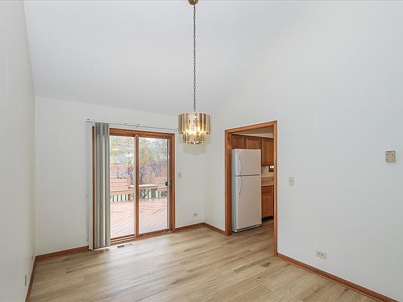 4th image of 425 Millwood Dr