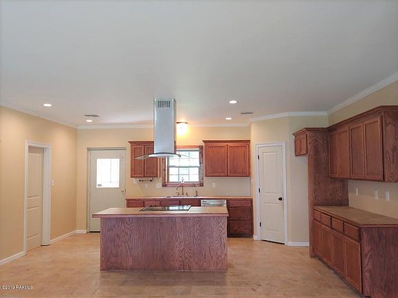 3rd image of 1052 Cyrus Dr
