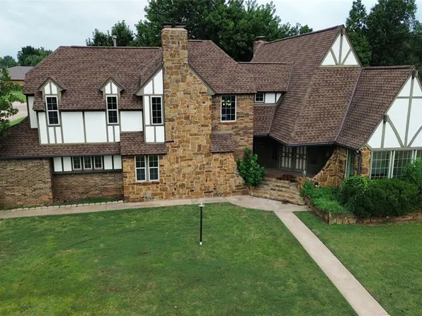 12712 Arrowhead Ln, Oklahoma City, OK 73120
