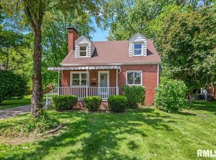 3211 S 3rd St, Southern View, IL 62703