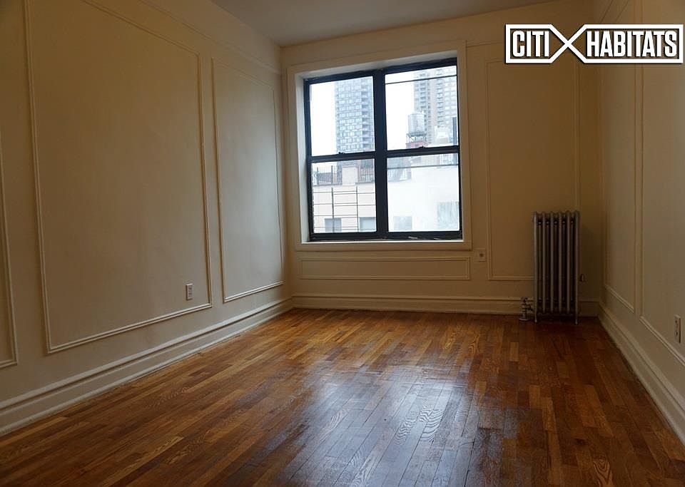2nd image of 427 E 89th St APT 3H