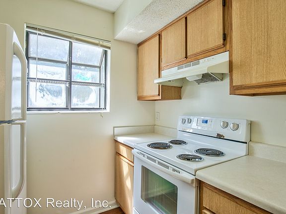 5th image of 2436 Wren Hollow Dr