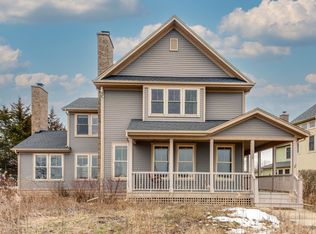 836 Blazing Star Rd, Grayslake, IL 60030