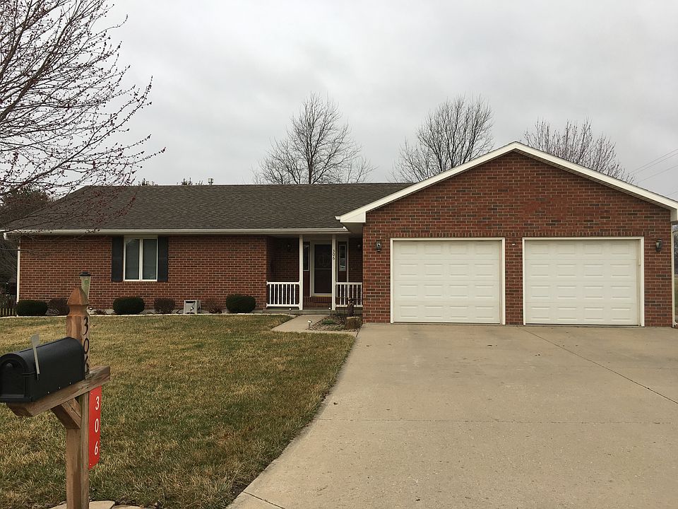 306 N Beech St, Savannah, MO