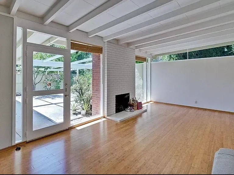 1011 Moreno Ave — Photo 13
