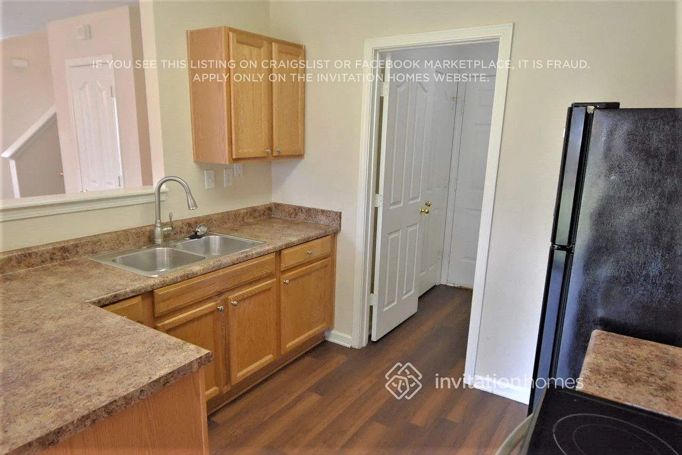 10214 Green Hedge Ave Charlotte, NC 28269 — Photo 4