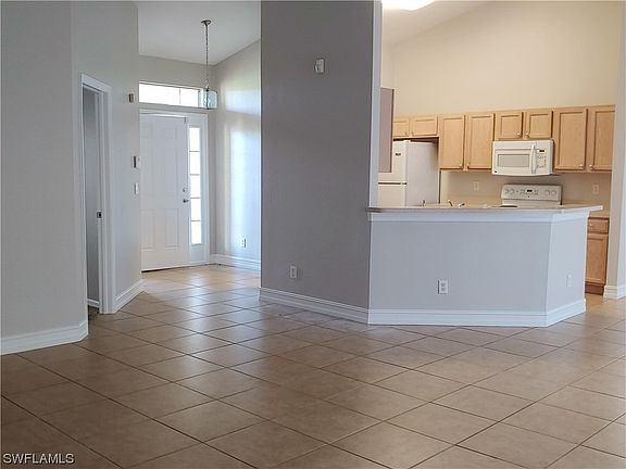 2nd image of 410 NW 5th St