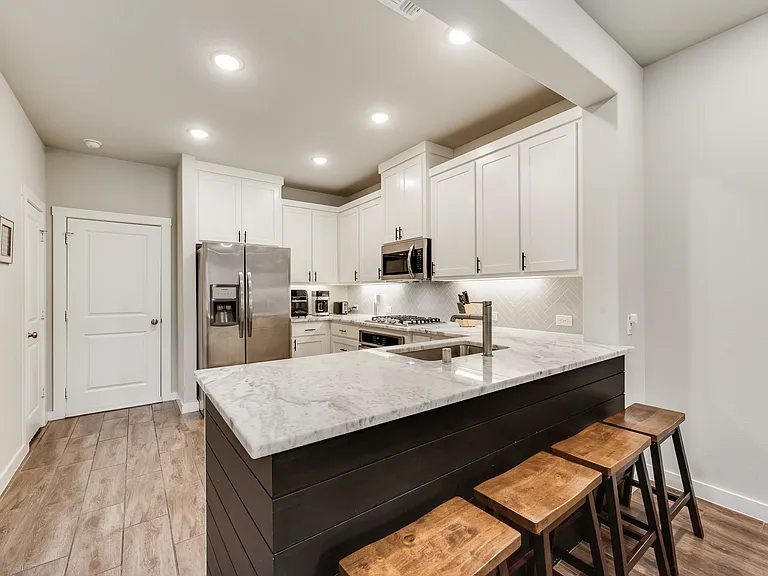 1319 Casselberry Dr — Photo 5