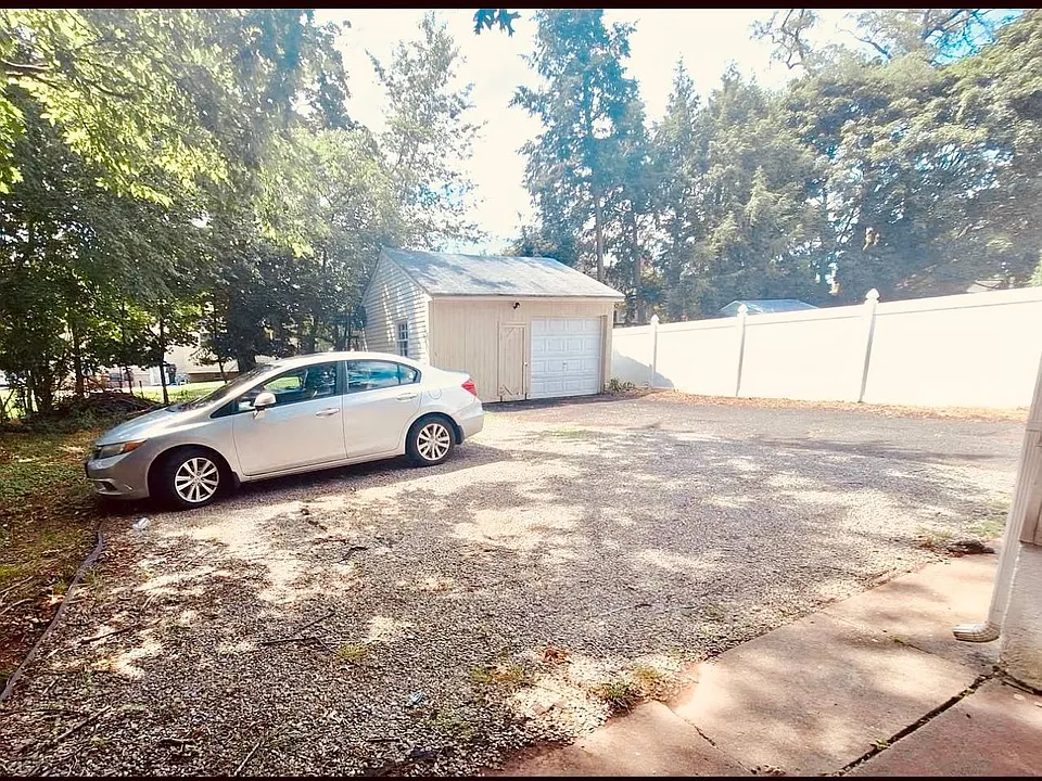 112 Highland Ave #1
