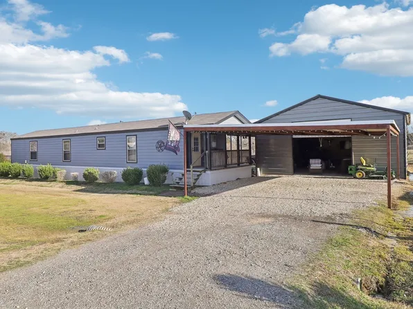 3904 Gary St, Cleburne, TX 76031