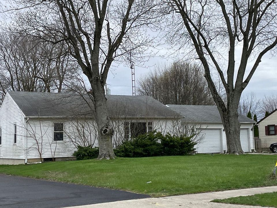 2nd image of 601 S Main St