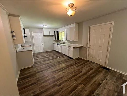 5th image of 3152 Bilgray Dr