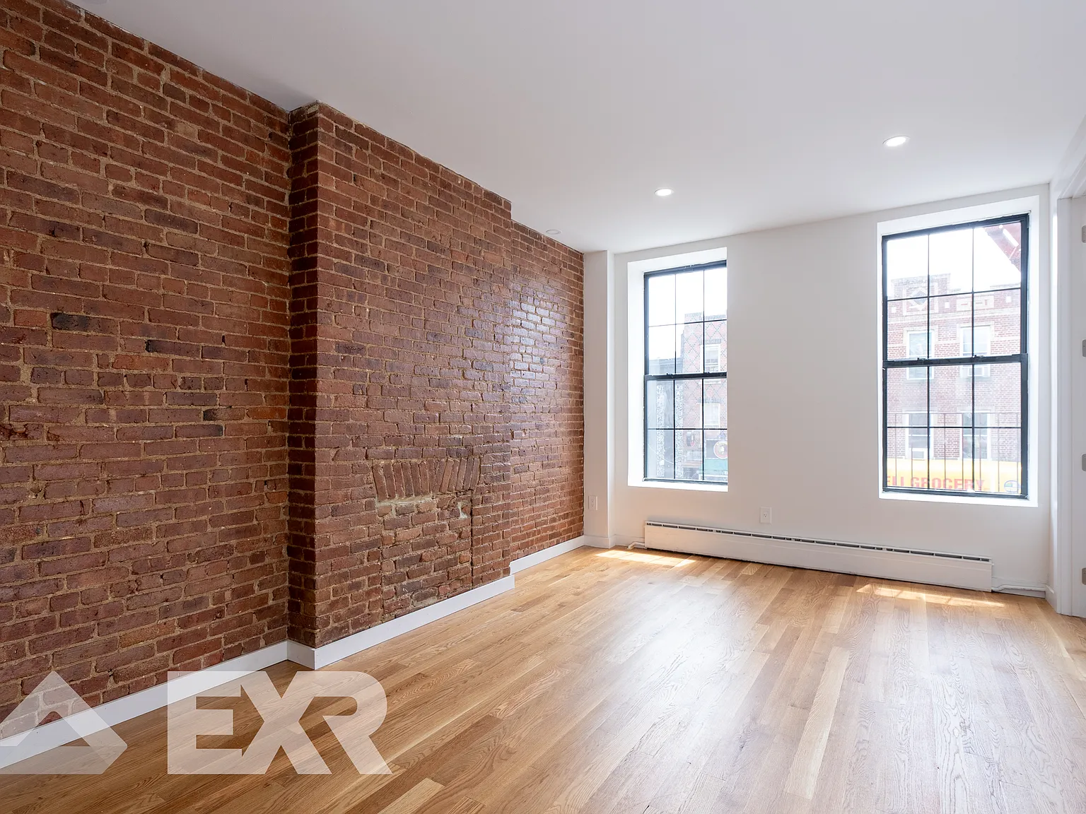 909 Dekalb Avenue — Photo 3