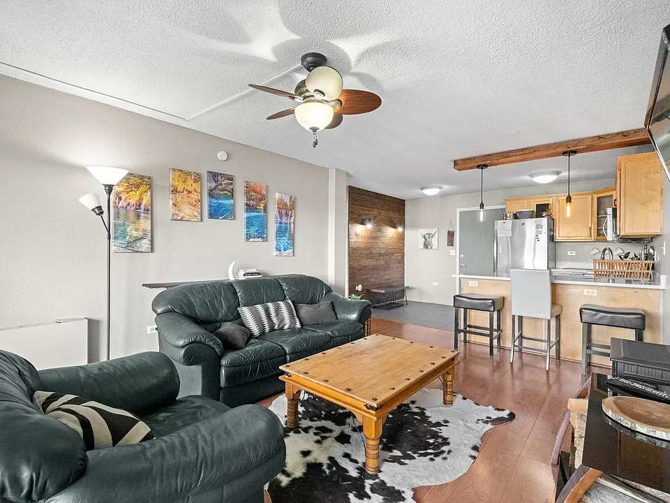909 Logan St #11B