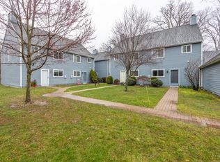 20 Farmington Meadow Dr UNIT 20, Farmington, CT 06032