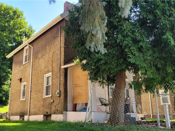 513 Ohio Ave, Midland, PA 15059