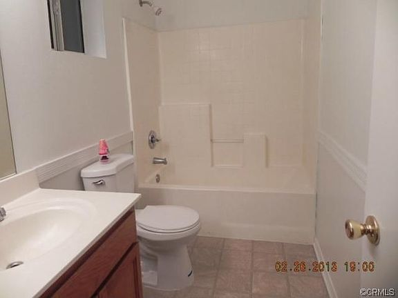 4th image of 14426 Pontlavoy Ave