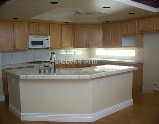 5th image of 2715 Mallard Landing Ave