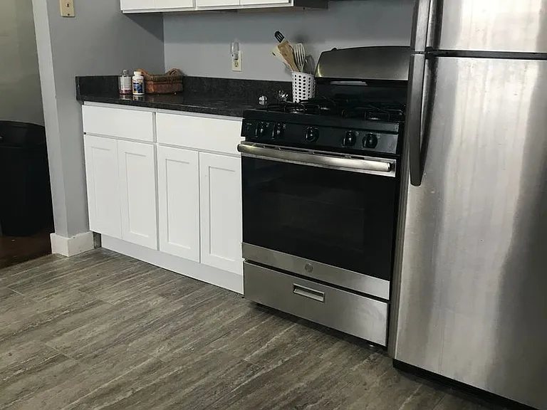 67 Edgewood Ave — Photo 1