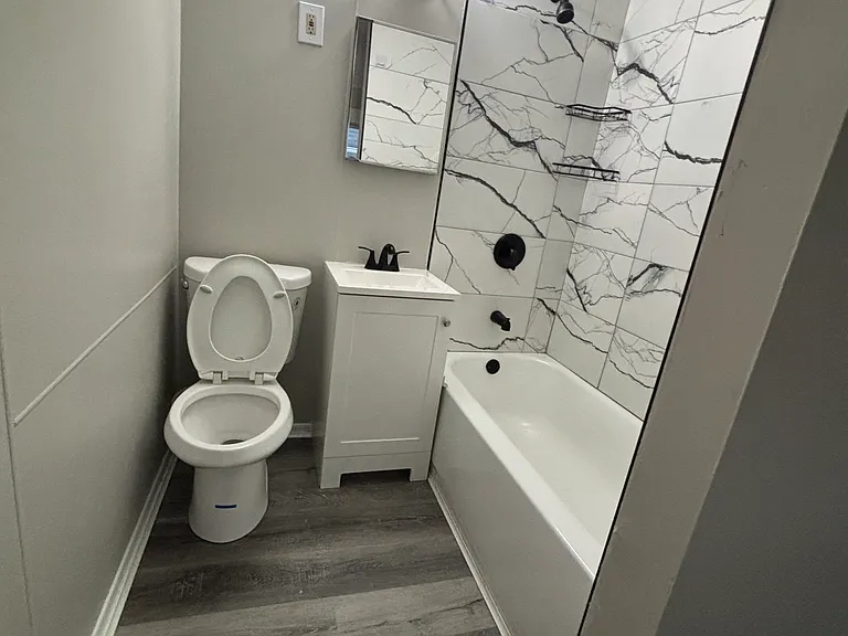 4322 Woburn Ave #2 — Photo 2