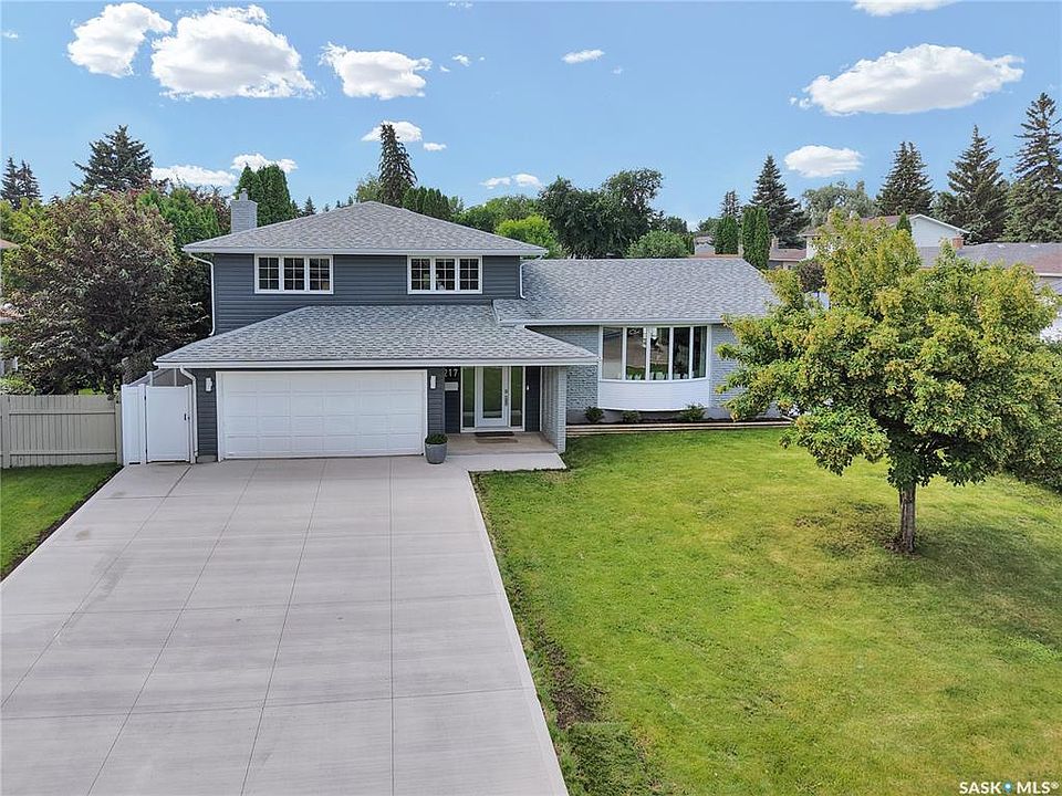 1st image of 217 Mount Allison CRESCENT