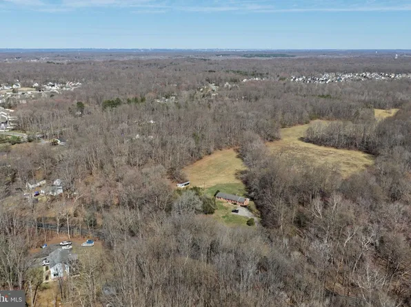 8710 Billingsley Rd, White Plains, MD 20695