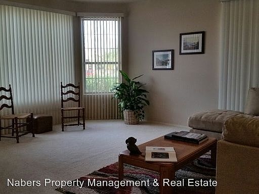 3rd image of 16045 E Glenview Dr