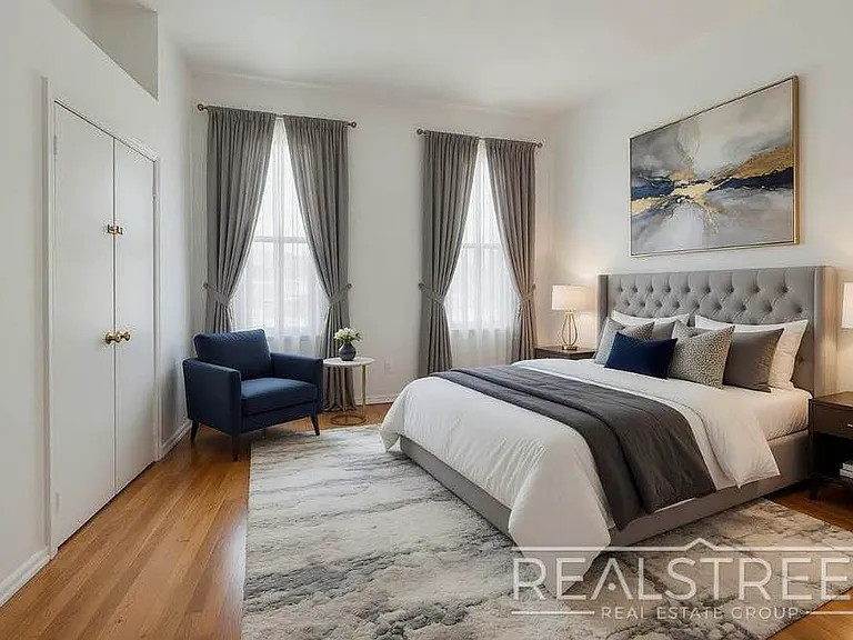 14 Harrison Pl #2R — Photo 2