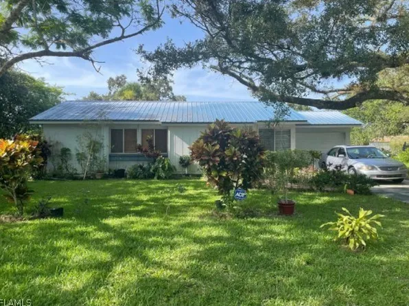 4018 W Palomar Cir, Labelle, FL 33935